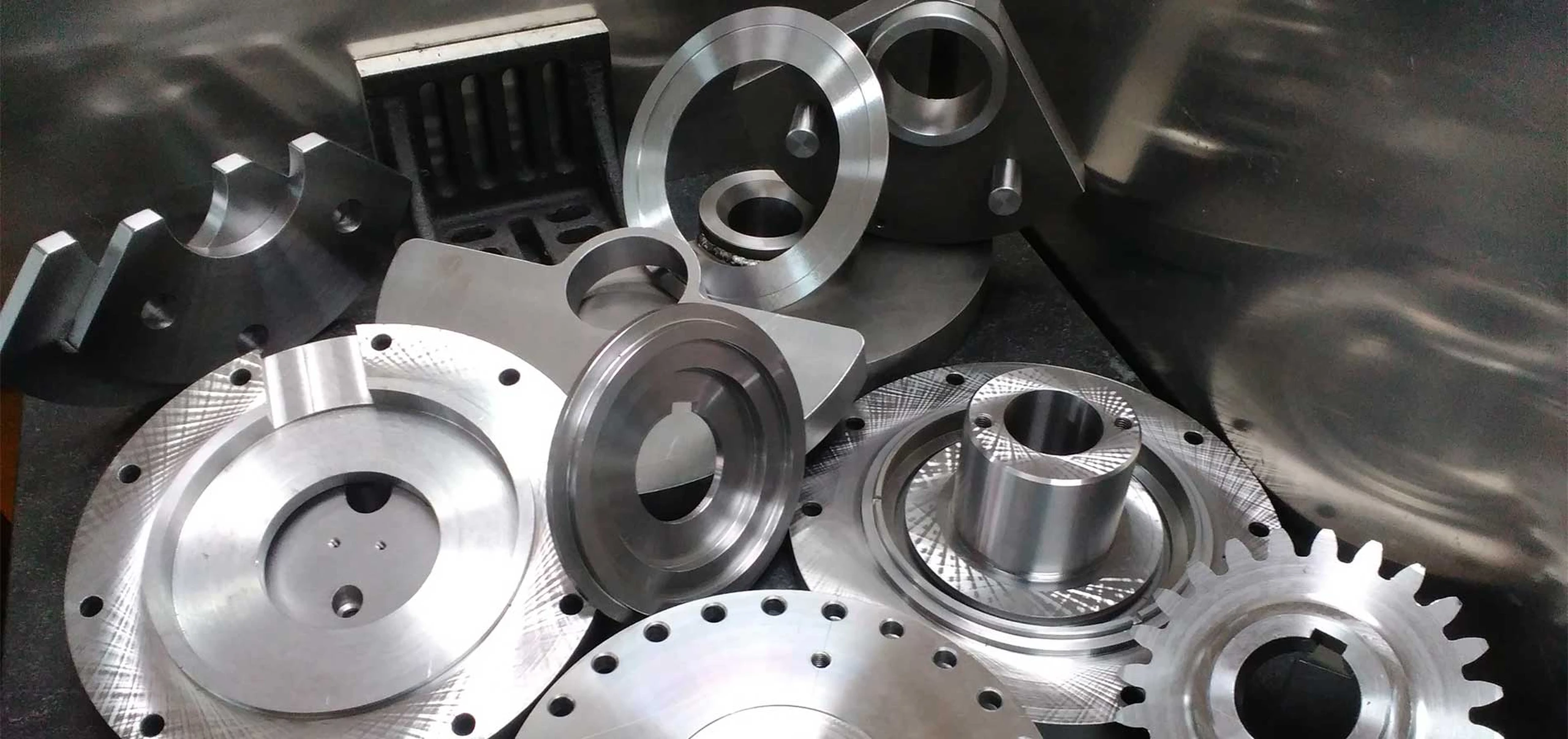 Zakázková kusová kovovýroba